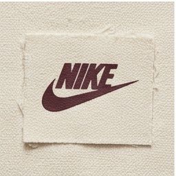 Brand label / tongue print swatch