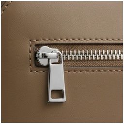 Front pocket zipper swatch